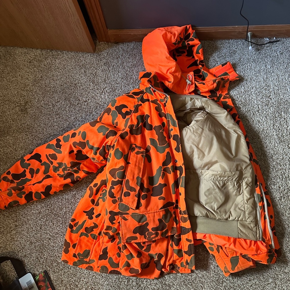 Woolrich Large Orange Came Hunting Jacket With Hood and Insulation Layer